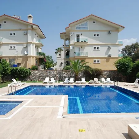 Saros Calis Beach Apartment *