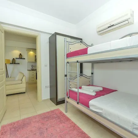 Appartamento Saros Calis Beach *