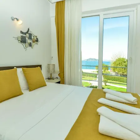 Saros Calis Beach Apartment