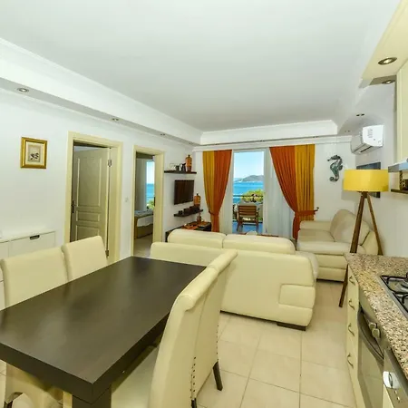 Saros Calis Beach Apartment Fethiye